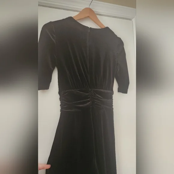 Vince Camuto Velvet Knot-Waist Jumpsuit - Picture 5 of 7